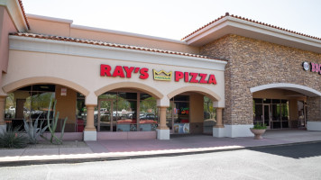 Ray's Famous Pizza Cave Creek outside