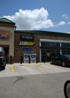 Pj Fresh Marketplace food