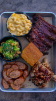 Bear's Smokehouse Barbecue food