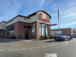Chick-fil-a In Lex outside
