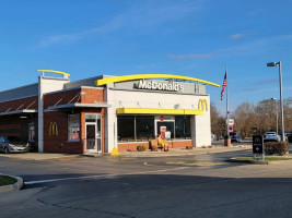 Bucciferro Family Mcdonald’s outside