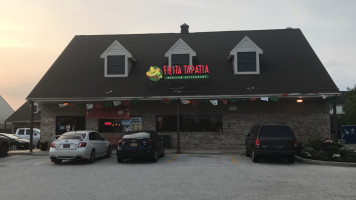 Fiesta Tapatia outside