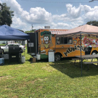 Munchies Food Truck inside