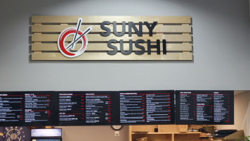 Suny Sushi inside