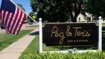 Peg Ter's And Kitchen outside