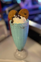 Ellen's Stardust Diner food