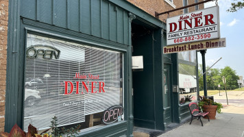 Main Street Diner outside