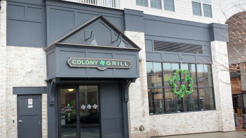 Colony Grill Norwalk outside