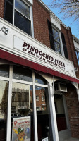 Pinocchio Pizza outside