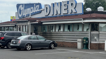 Olympia Diner outside