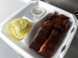 Jees Wiz Bbq food