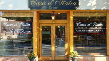 Casa D'italia Sandwich Shoppe outside