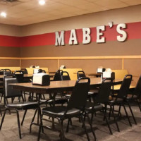Mabe's Pizza inside