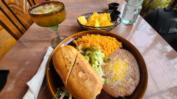 Los Agaves Mexican food