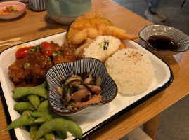 Toba Sushi And Grill food