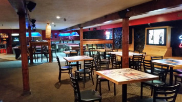 Crabby's Underground Saloon inside