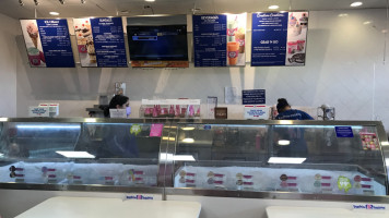 Baskin-robbins inside