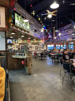 Joe's Crab Shack inside