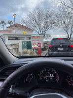 In-n-out Burger outside