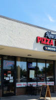 New Haven Pizza Place outside