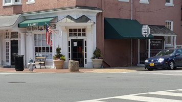 Castiglia's Italian outside