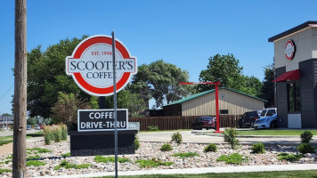 Scooter's Coffee outside