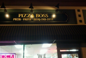 Johnny’s Pizza Boss food