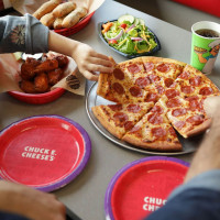 Chuck E. Cheese food