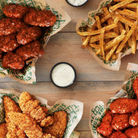 Wingstop inside