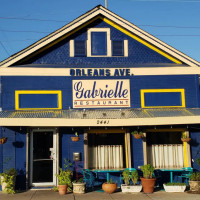 Gabrielle New Orleans outside