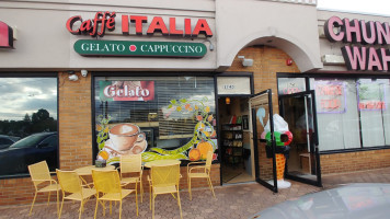 Caffè Italia outside