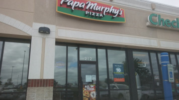 Papa Murphy's Take N' Bake Pizza outside