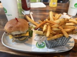 Wahlburgers food