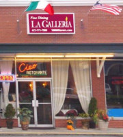 La Galleria Casual Fine Dining outside