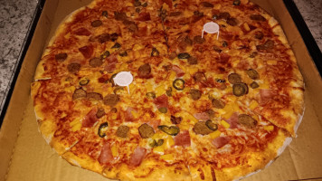 Bizzarro Pizzeria food