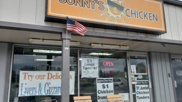 Sunny's Chicken Greenwood food