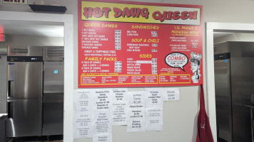 Hot Dawg Queen food