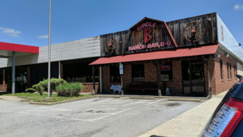 Circle B Ranch Bbq inside