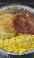 Bubba's Biscuit Barn food