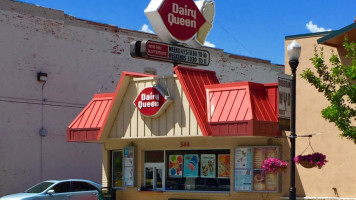 Dairy Queen Store outside