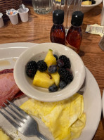 Cracker Barrel Old Country Store outside