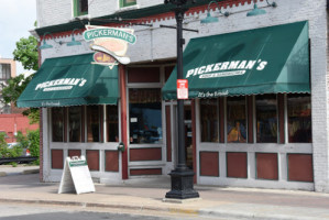 Pickerman's Soup Sandwich Shop outside