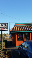 Pepe's Mexican outside