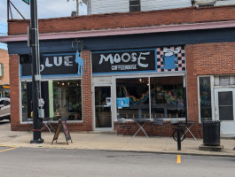 Blue Moose Café outside