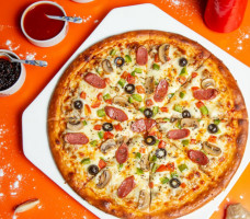 Pizza Hut food