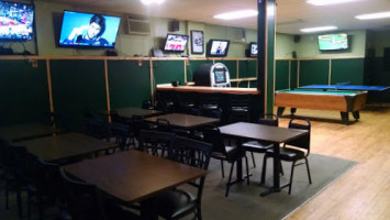 Tnt Pizza Sports Bar Grill Restaurant inside
