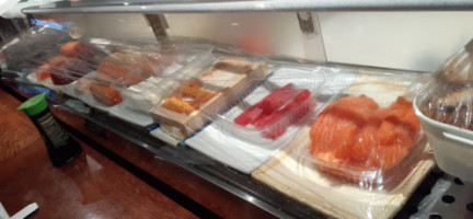 Momoyama Sushi House food