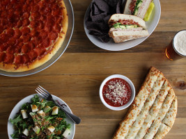 Mackenzie River Pizza Co. food