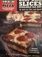 Jet's Pizza food