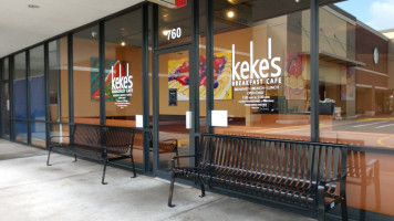 Keke's Breakfast Cafe outside